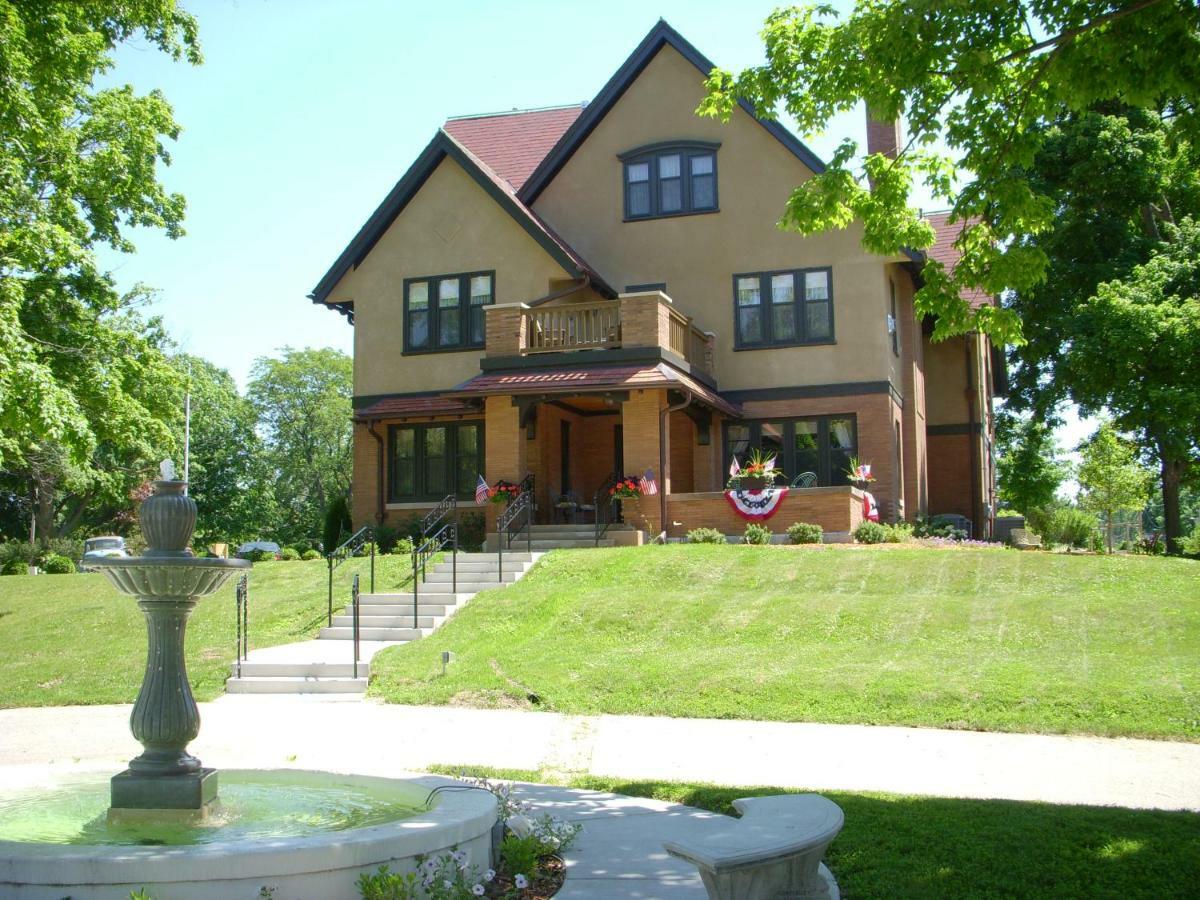 Westphal Mansion Inn Bed&Breakfast Hartford Exterior foto