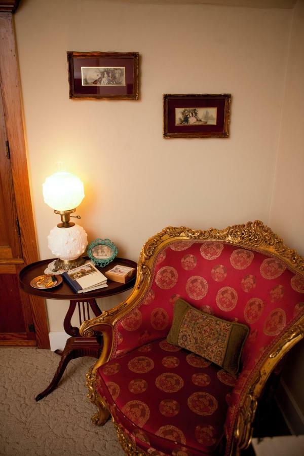 Westphal Mansion Inn Bed&Breakfast Hartford Exterior foto