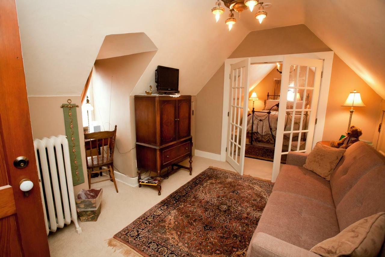 Westphal Mansion Inn Bed&Breakfast Hartford Exterior foto