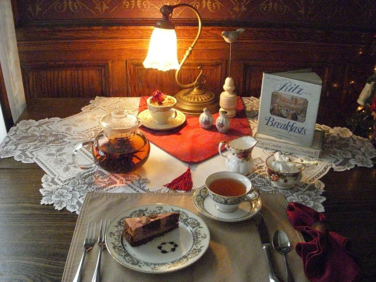 Westphal Mansion Inn Bed&Breakfast Hartford Exterior foto